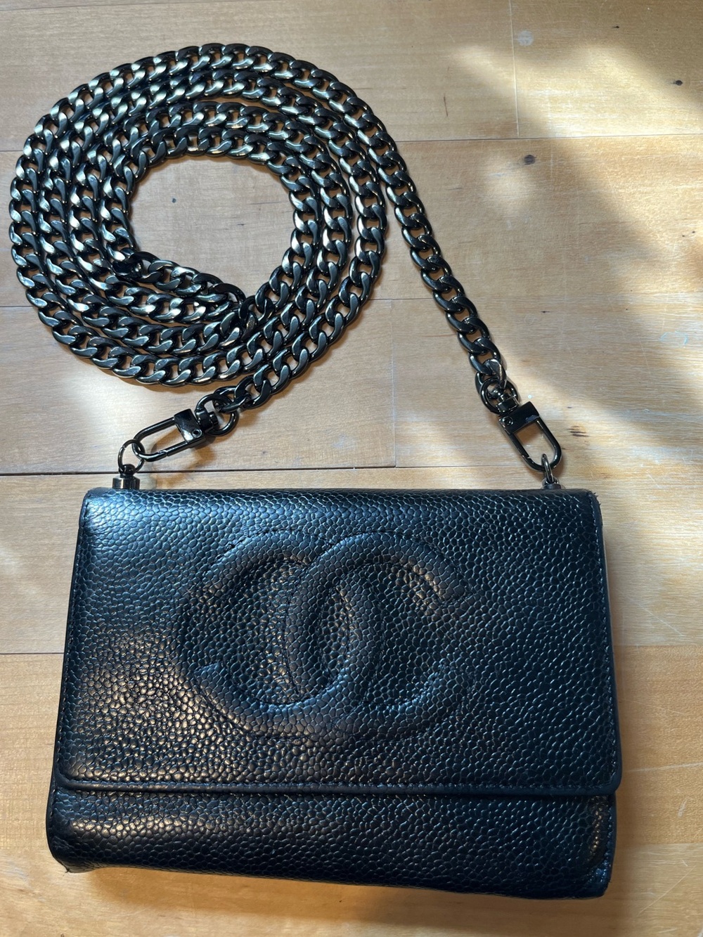 CHANEL Black Quilted Caviar Leather Crossbody Wallet with Chain